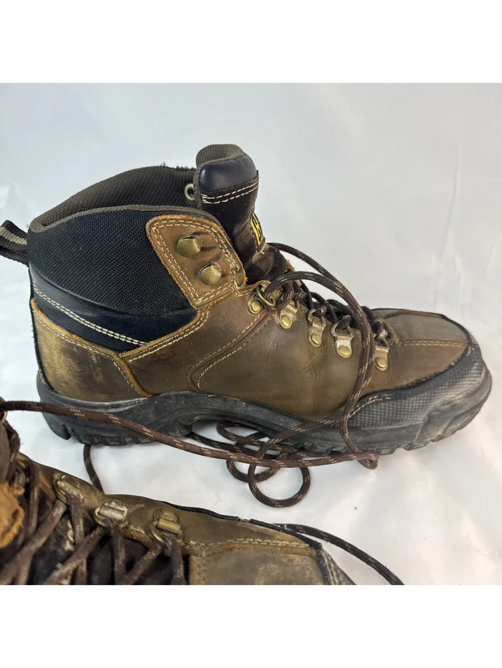 CAT Mens Threshold P90935 Waterproof Steel Toe Work Boot Real Brown Size 9 WIDE